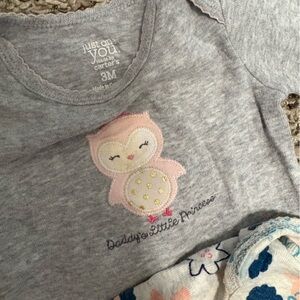 Carter's long sleeve Onesies (set of 3)